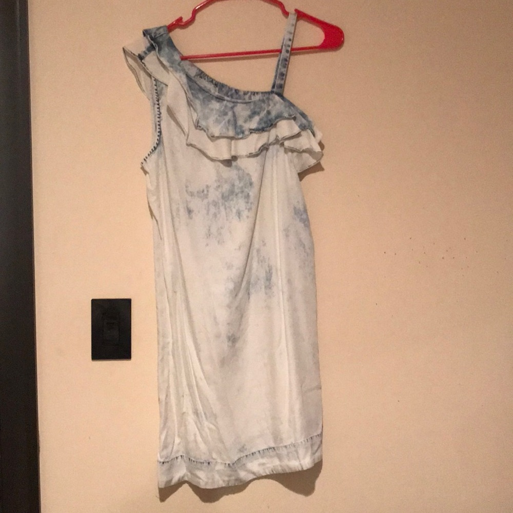 Denim dress!